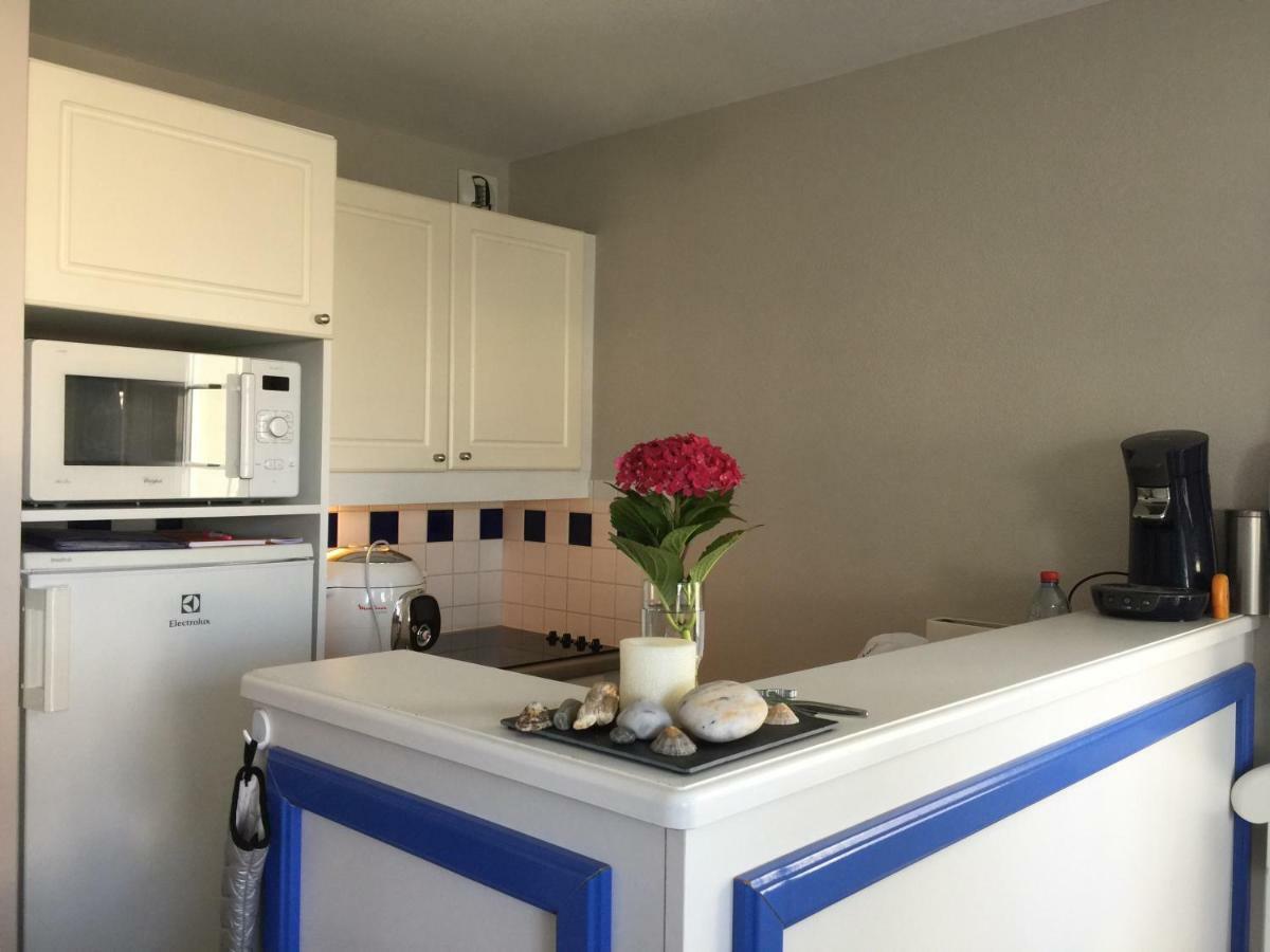 Vacances A L Ocean - T4 Grand Balcon Tout Confort - Wifi Et Parking Gratuits - Mer Plage Piscine A Environ 25 M - Centre Ville, Tous Commerces, Marche, Et Port A 10 Minutes A Pied En Longeant La Mer Guilvinec Kültér fotó